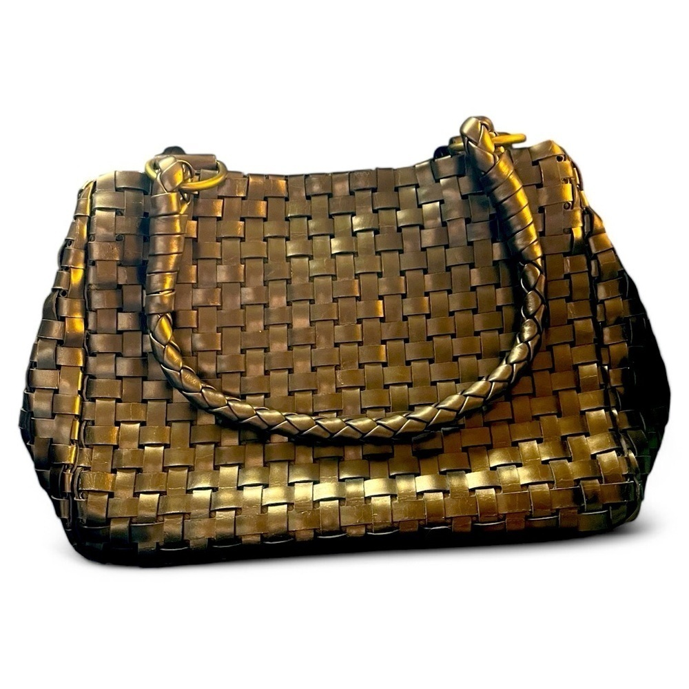 Nine West Gold Basket Weave Shoulder Bag Purse with internal pockets